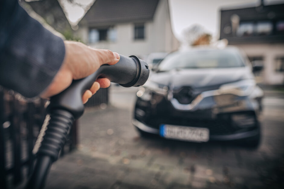 Mit staatlicher Förderung zur eigenen E-Tankstelle