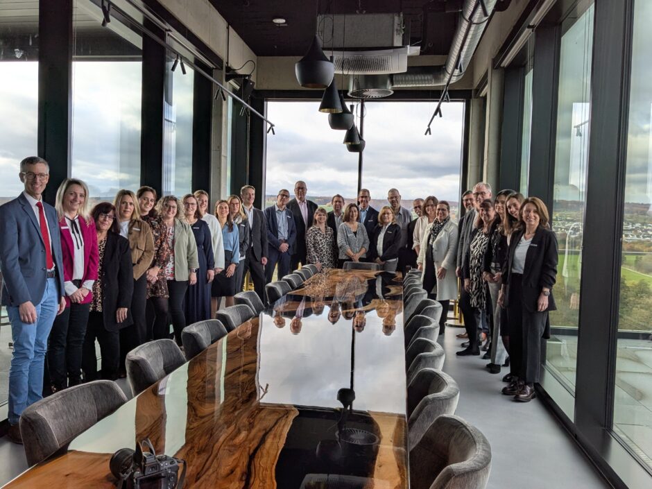 29 Arbeitsjubiläen bei der Kreissparkasse Limburg: Zwei sind schon seit 45 Jahren dabei