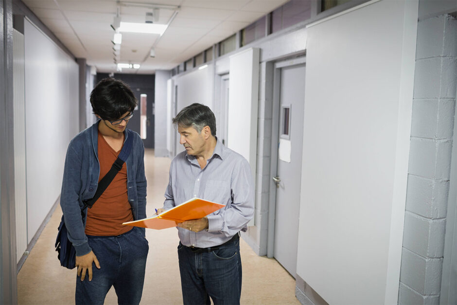 Abschlussarbeit: Wenn der Professor nicht reagiert